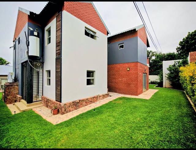 6 BEDROOM HOUSE FOR SALE IN MONTANA PARK